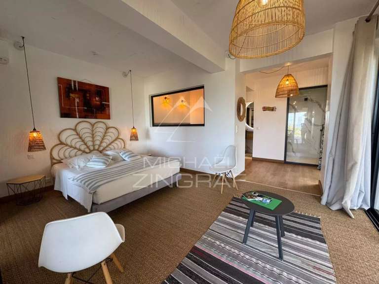 Villa Saint-gilles-les-bains - 7 chambres - 470m²