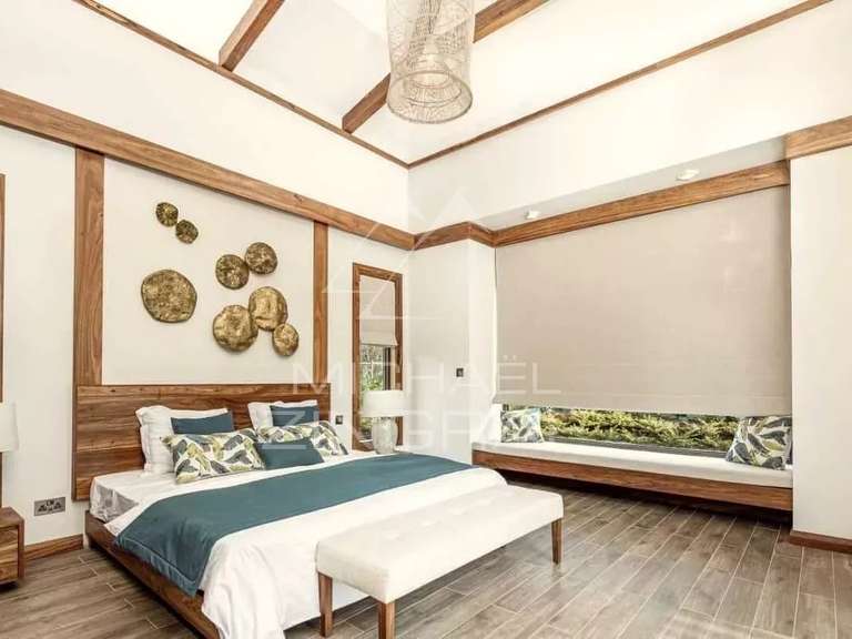 Villa saint-gilles-les-bains - 5 bedrooms - 262m²