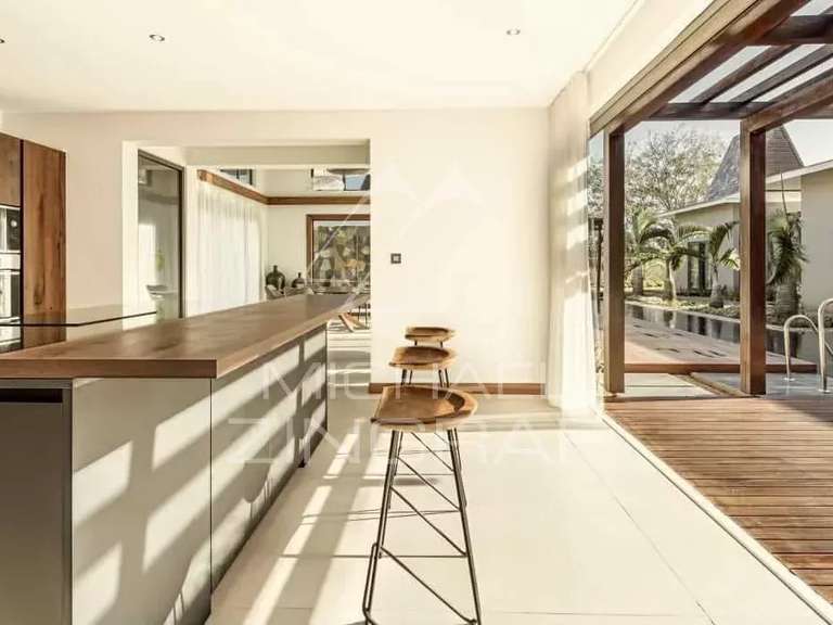 Villa saint-gilles-les-bains - 5 bedrooms - 262m²
