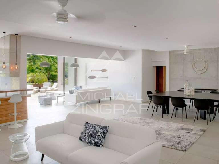 Villa saint-gilles-les-bains - 4 bedrooms - 269m²