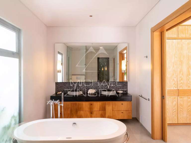 Villa saint-gilles-les-bains - 4 bedrooms - 269m²