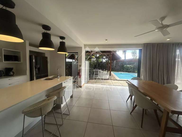 Villa saint-gilles-les-bains - 3 bedrooms - 152m²