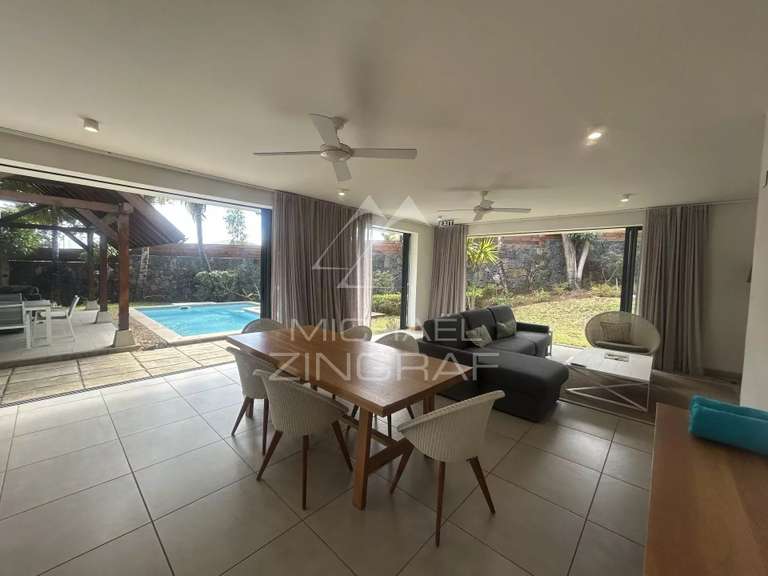 Villa saint-gilles-les-bains - 3 bedrooms - 152m²