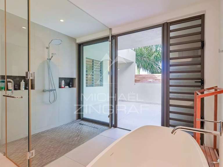 Villa saint-gilles-les-bains - 4 bedrooms - 670m²