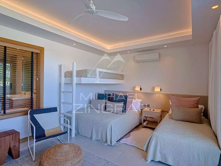 Villa saint-gilles-les-bains - 4 bedrooms - 670m²