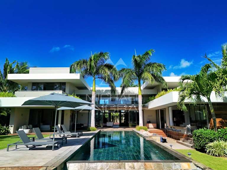 Villa saint-gilles-les-bains - 4 bedrooms - 670m²