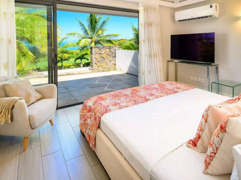 Villa with Sea view saint-gilles-les-bains - 4 bedrooms - 265m²