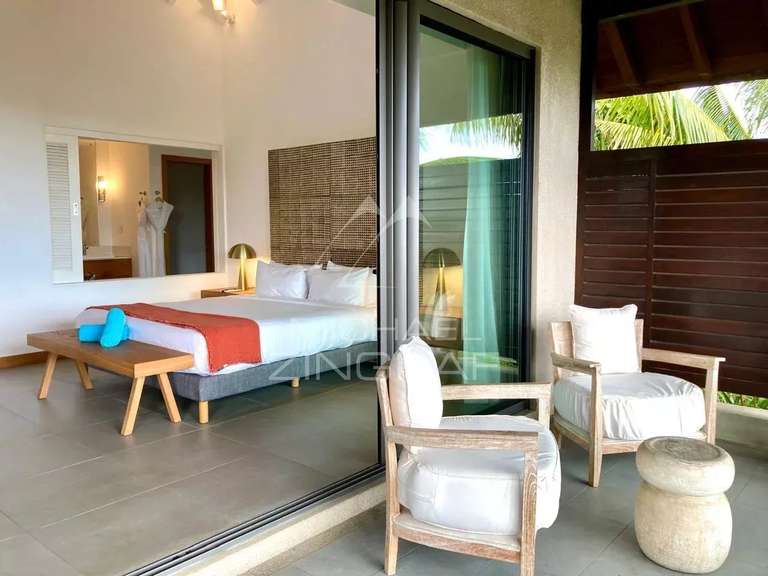 Villa saint-gilles-les-bains - 4 bedrooms - 276m²