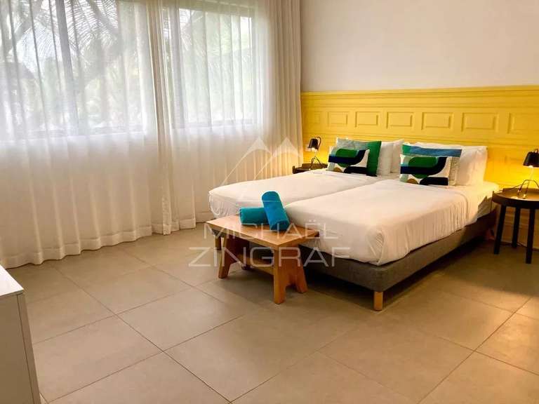 Villa saint-gilles-les-bains - 4 bedrooms - 276m²