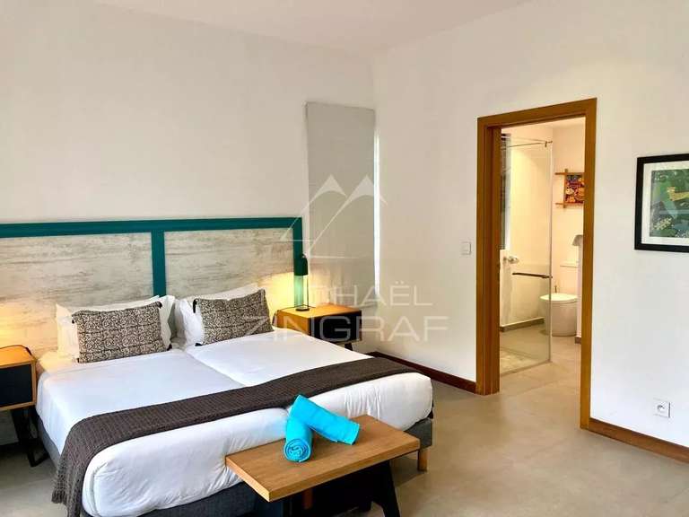 Villa saint-gilles-les-bains - 4 bedrooms - 276m²