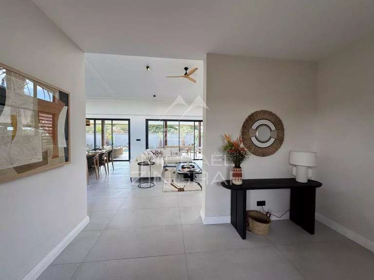 Villa saint-gilles-les-bains - 4 bedrooms - 350m²