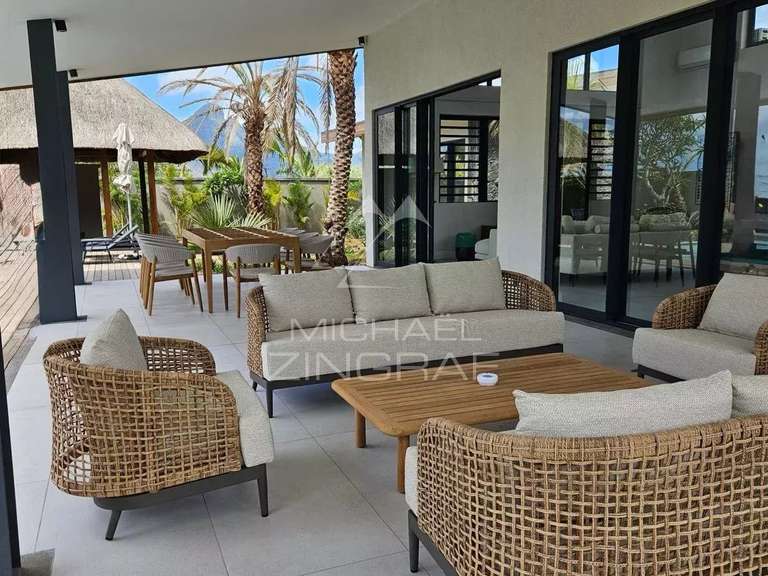 Villa saint-gilles-les-bains - 4 bedrooms - 350m²