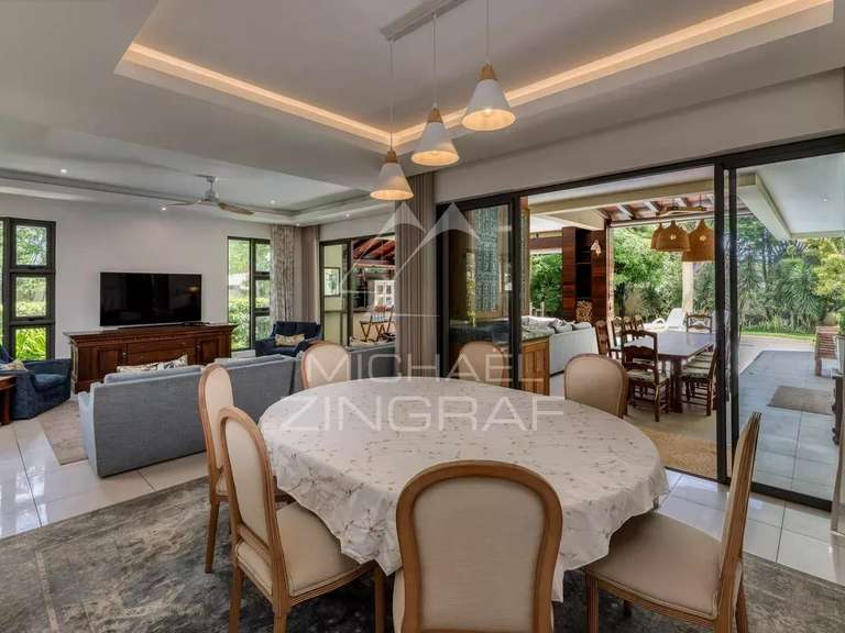Villa saint-gilles-les-bains - 3 bedrooms - 331m²