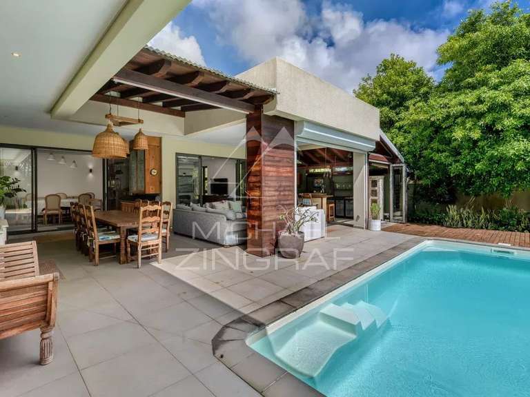 Villa saint-gilles-les-bains - 3 bedrooms - 331m²