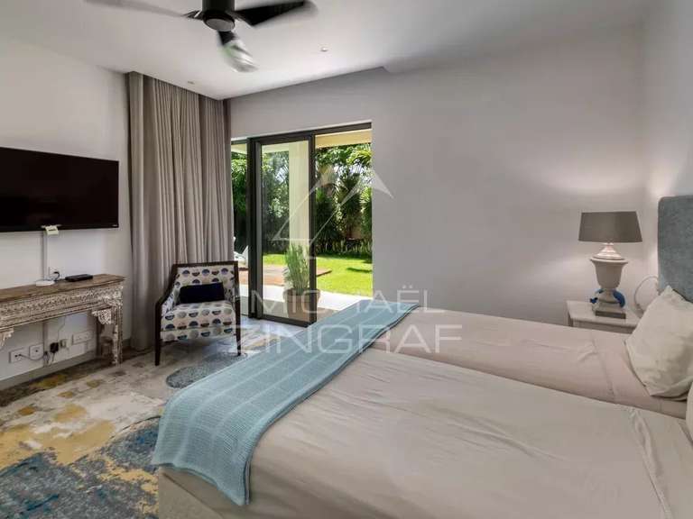 Villa saint-gilles-les-bains - 3 bedrooms - 331m²