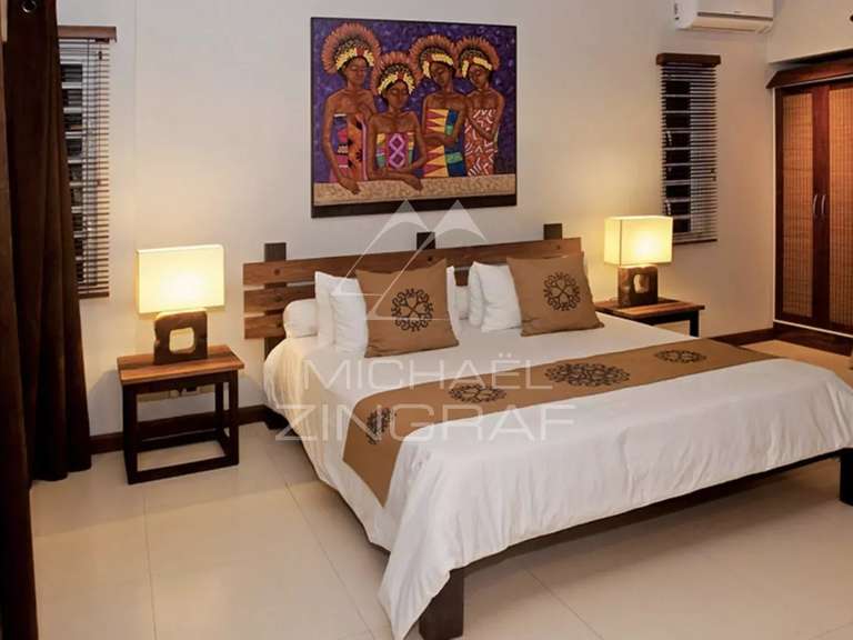 Villa Saint-gilles-les-bains - 4 chambres - 480m²