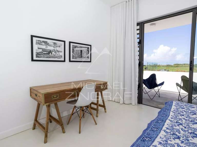Villa saint-gilles-les-bains - 3 bedrooms - 245m²