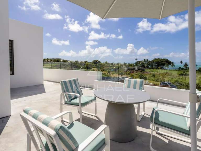 Villa saint-gilles-les-bains - 3 bedrooms - 245m²