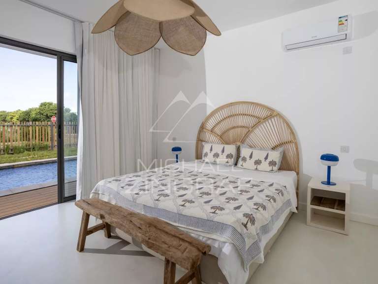 Villa saint-gilles-les-bains - 3 bedrooms - 245m²