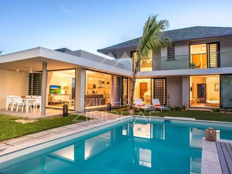 Villa saint-gilles-les-bains - 4 bedrooms - 353m²