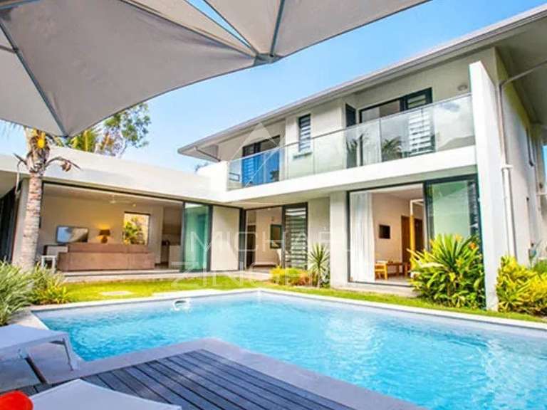 Villa saint-gilles-les-bains - 3 bedrooms - 251m²