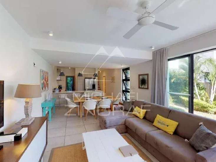 Villa saint-gilles-les-bains - 3 bedrooms - 251m²