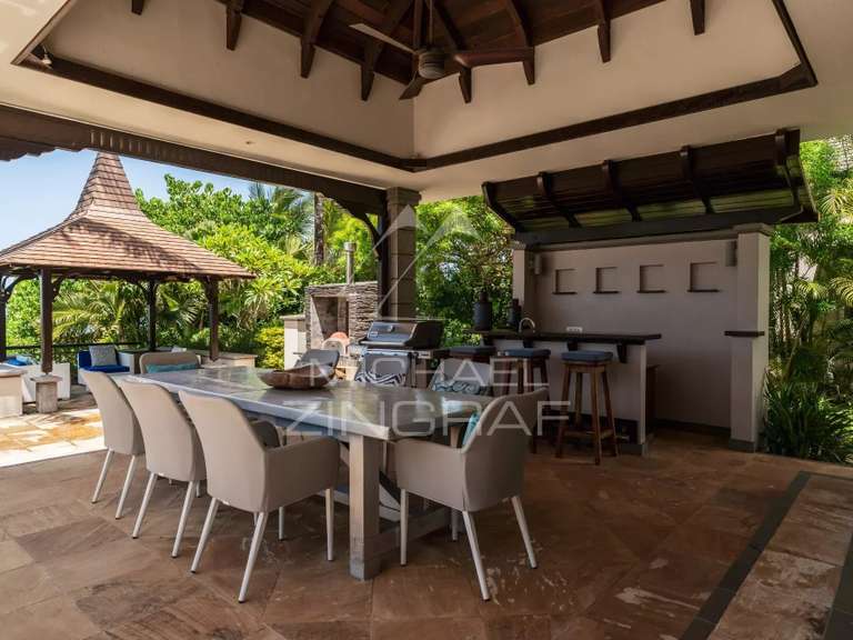 Villa saint-gilles-les-bains - 5 bedrooms - 500m²