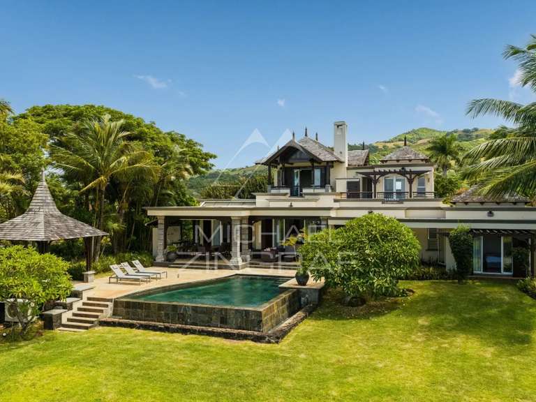 Villa Saint-gilles-les-bains - 4 chambres - 405m²