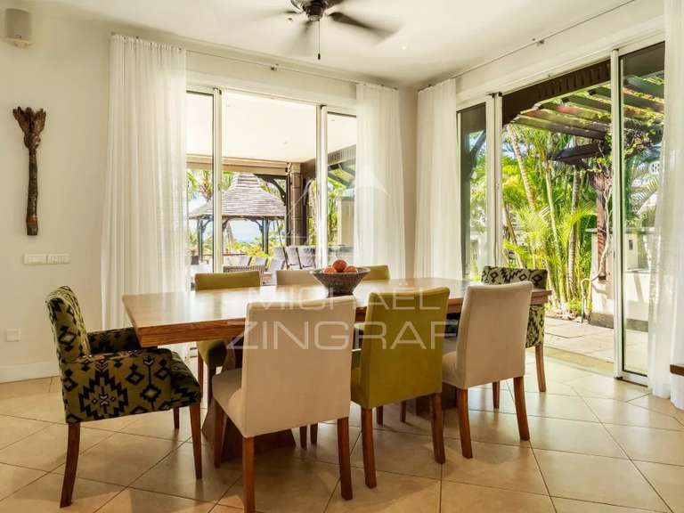 Villa Saint-gilles-les-bains - 4 chambres - 405m²