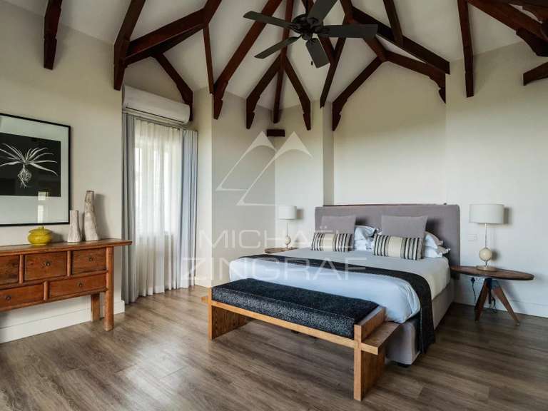 Villa Saint-gilles-les-bains - 4 chambres - 405m²