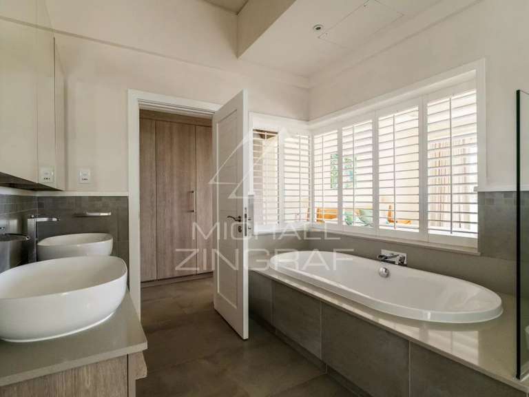 Villa avec Vue sur mer Saint-gilles-les-bains - 4 chambres - 418m²