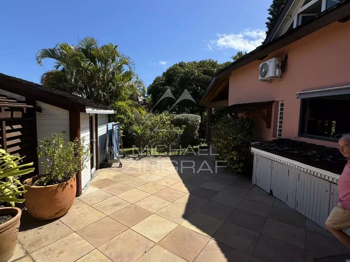 Villa Saint-gilles-les-bains