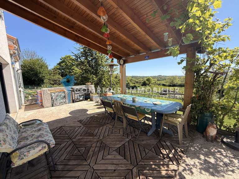 Villa Saint-Gineis-en-Coiron - 4 bedrooms - 159m²