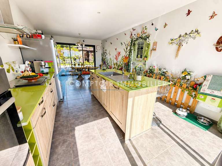 Villa Saint-Gineis-en-Coiron - 4 bedrooms - 159m²