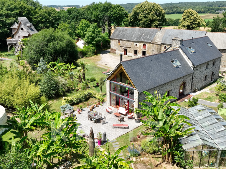 Propriété Saint-Guen - 10 chambres - 1150m²
