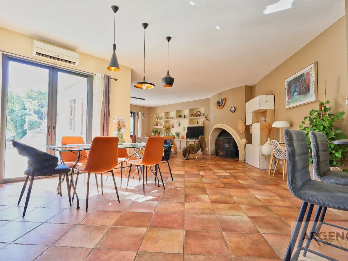 House Saint-Guilhem-le-Désert