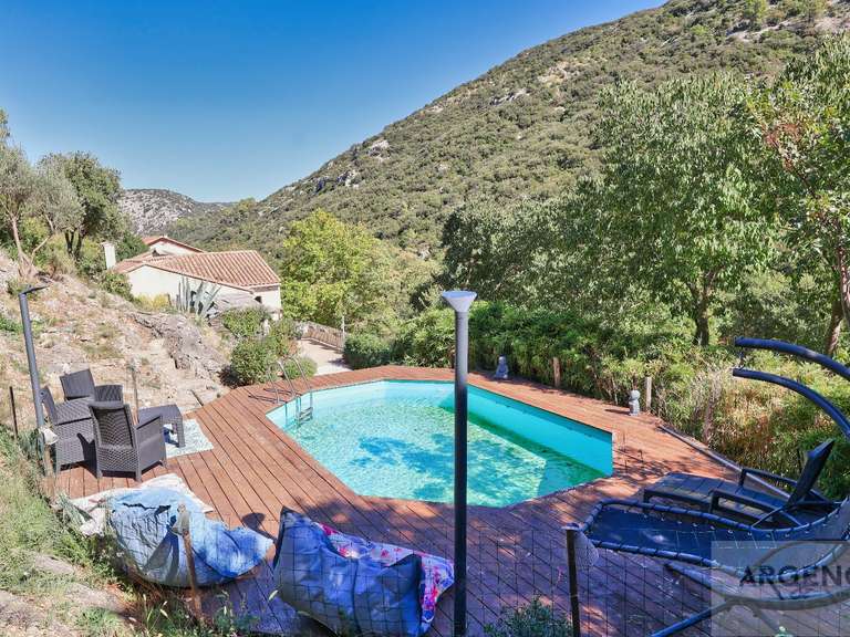 Maison Saint-Guilhem-le-Désert - 6 chambres - 291m²
