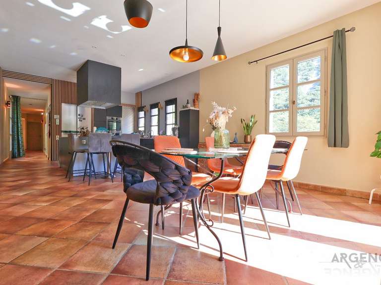 Maison Saint-Guilhem-le-Désert - 6 chambres - 291m²