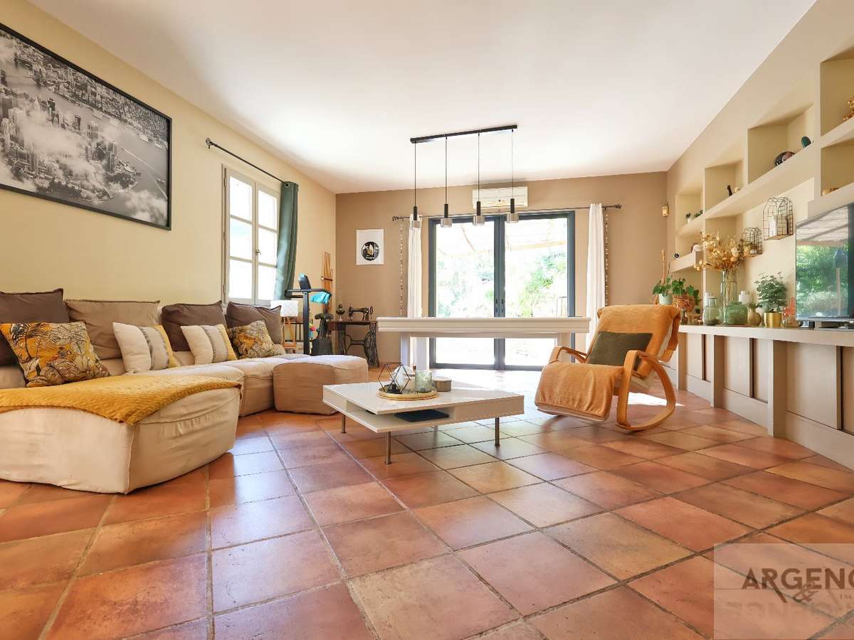 Maison Saint-Guilhem-le-Désert