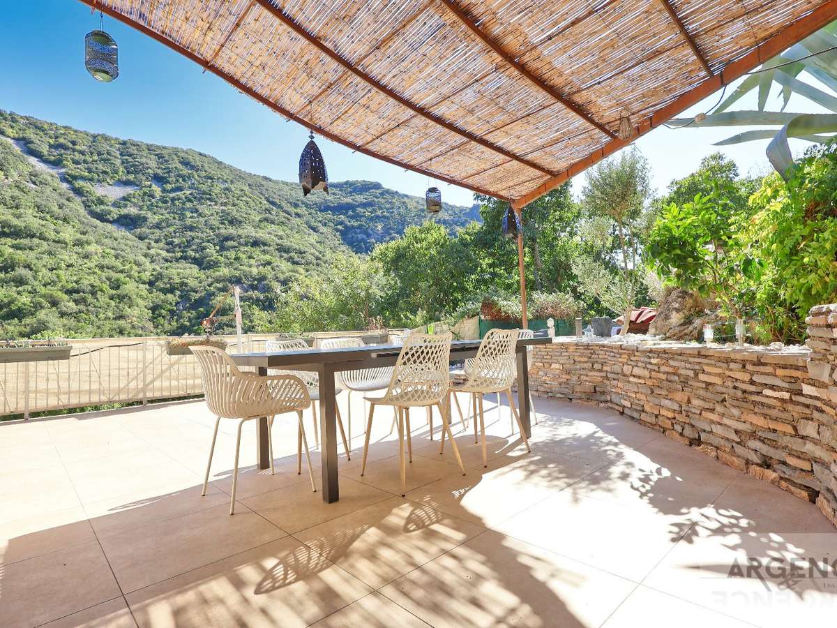 Maison Saint-Guilhem-le-Désert