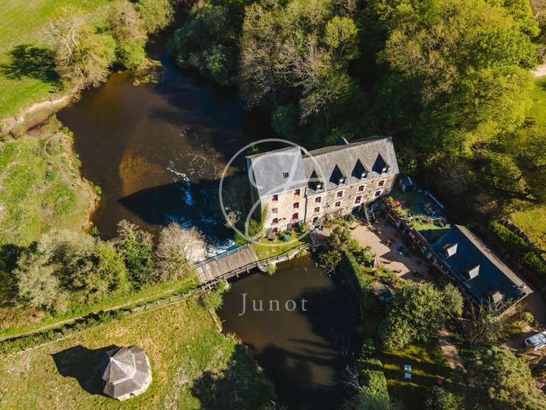 Maison Saint-Guyomard - 840m²