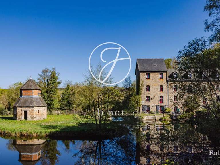 Maison Saint-Guyomard - 840m²