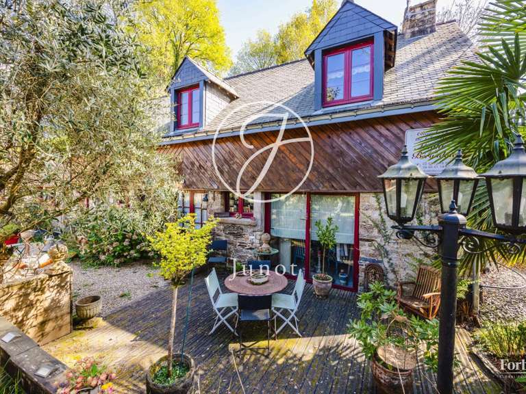 Maison Saint-Guyomard - 840m²