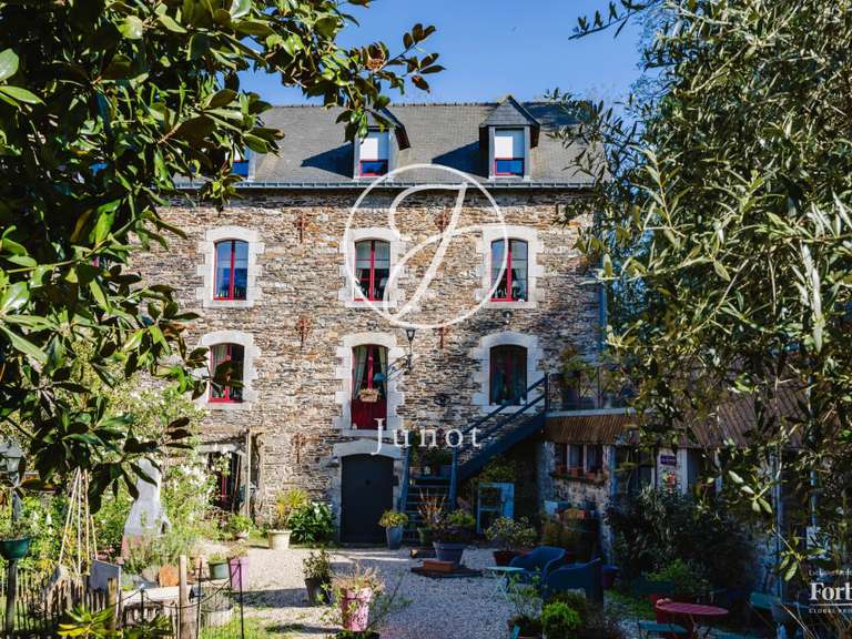 Maison Saint-Guyomard - 840m²