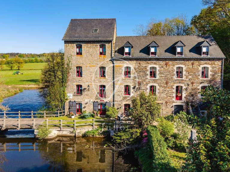 Maison Saint-Guyomard - 840m²