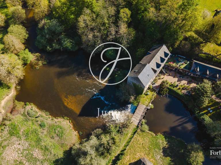 Maison Saint-Guyomard - 840m²