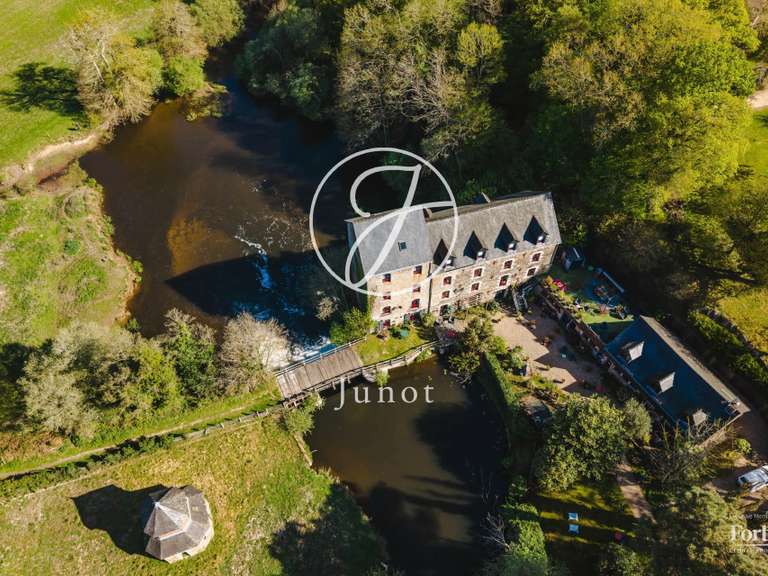 Maison Saint-Guyomard - 840m²