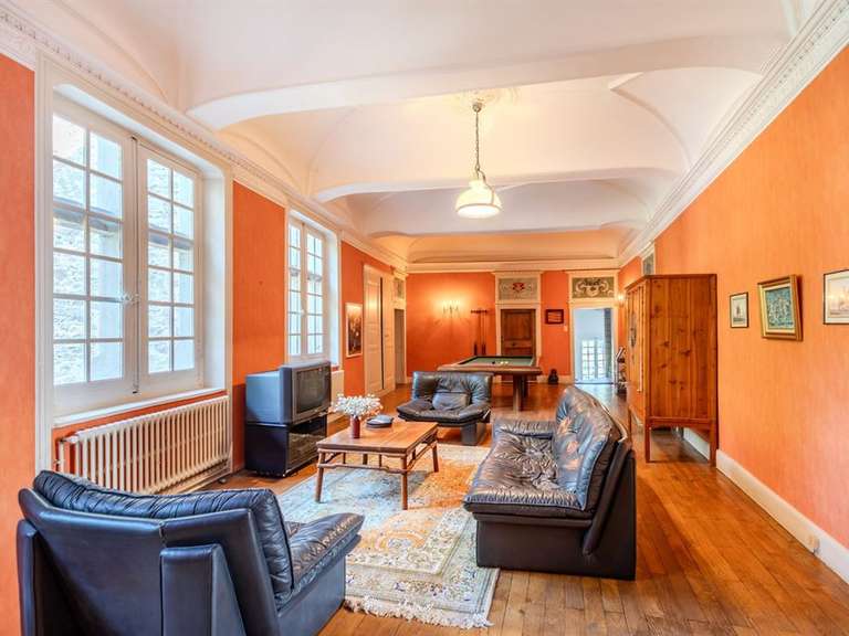 Castle Saint-Héand - 7 bedrooms - 430m²