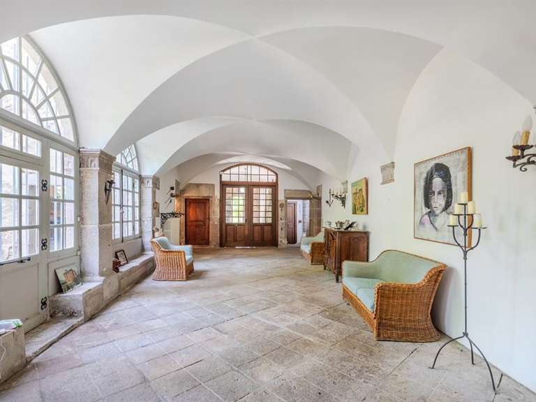 Castle Saint-Héand - 7 bedrooms - 430m²