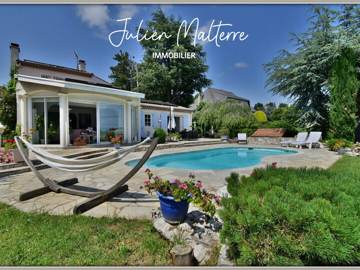 Sale Villa Saint-Héand - 4 bedrooms